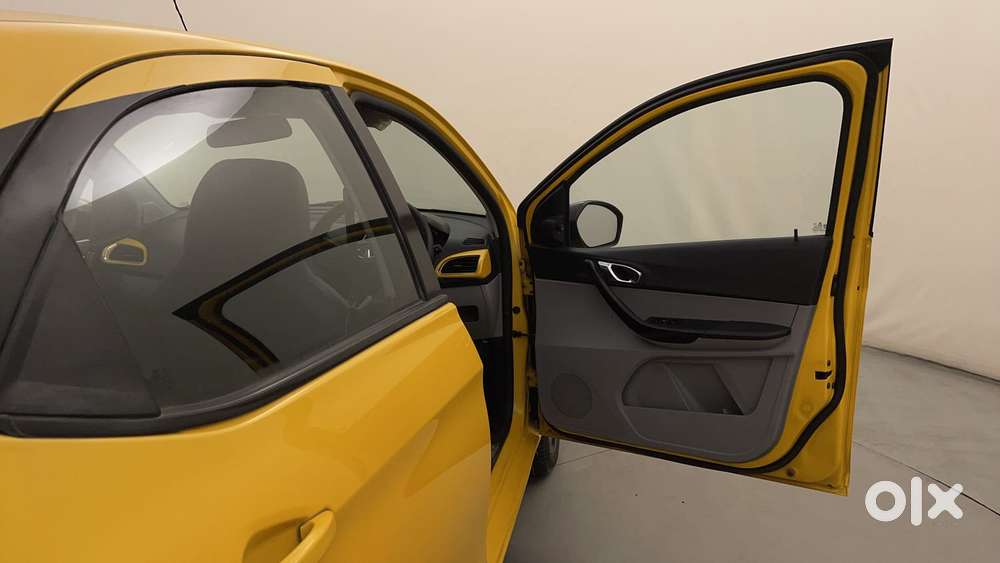 Tata Tiago 1.2 Revotron Xz Plus, 2020, Petrol