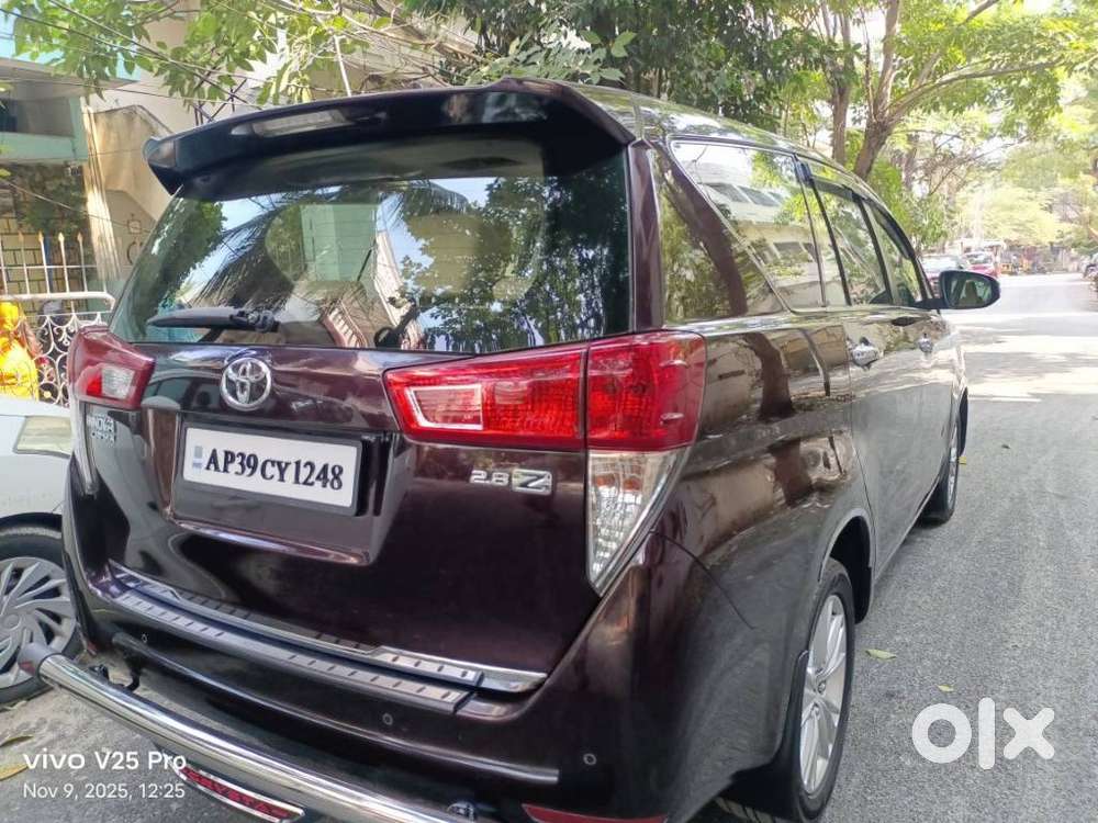 Toyota Innova Crysta 2.8z Automatic, 2019, Diesel
