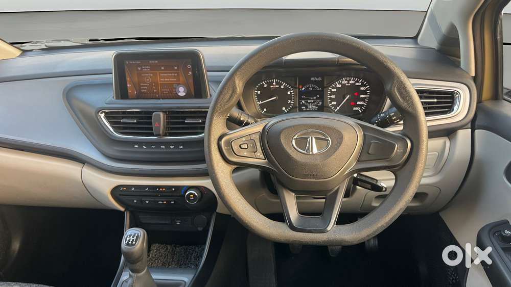 Tata Altroz 1.2 Xm Plus, 2022, Petrol