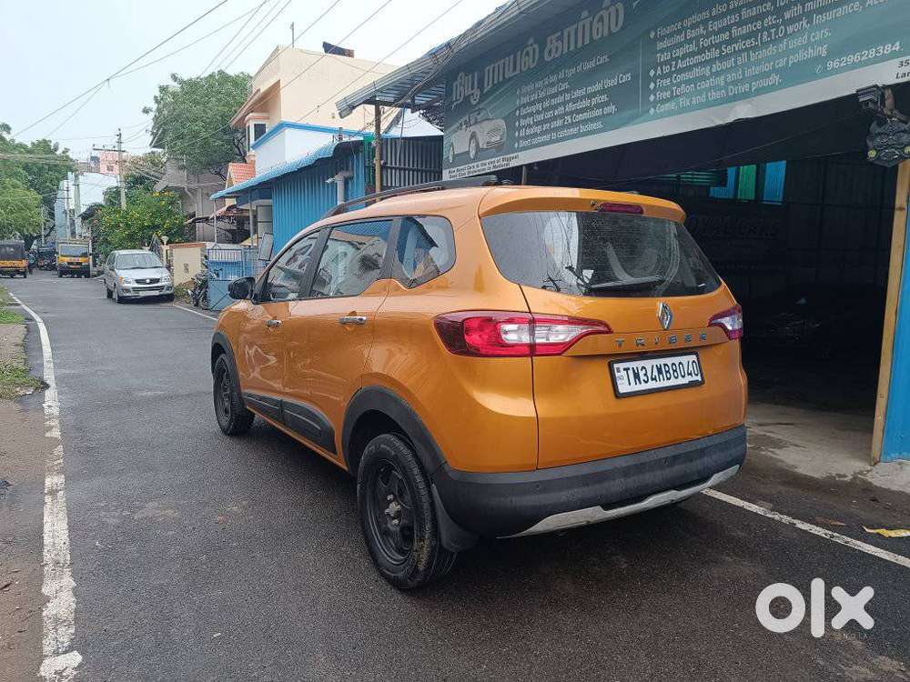 Renault Triber Rxz, 2024, Petrol