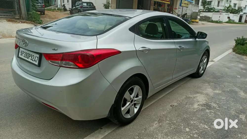 Hyundai Elantra 1.8 Sx Mt, 2012, Petrol