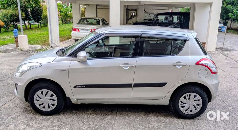 Maruti Suzuki Swift Vxi + Manual, 2016, Petrol