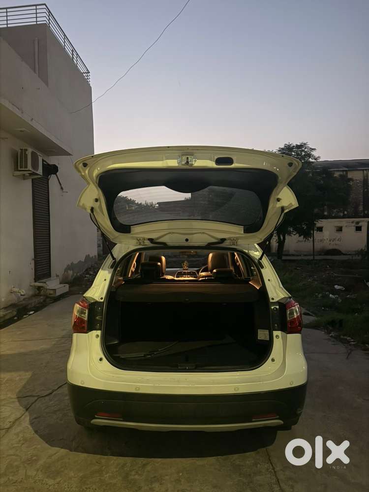 Maruti Suzuki S Cross 2017 Diesel Well Maintained
