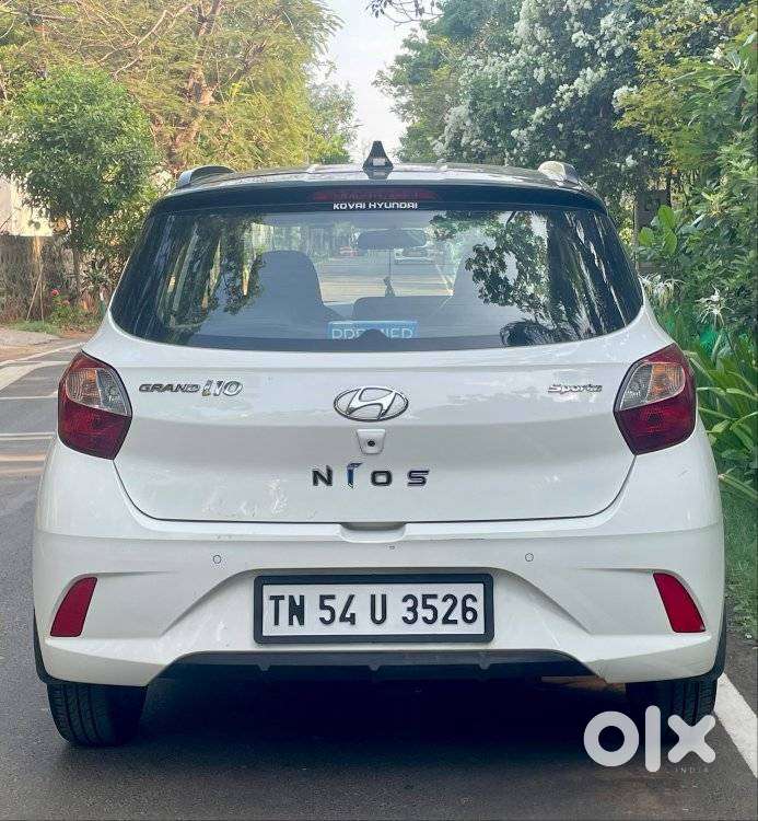 Hyundai Grand I10 Nios Sportz Dual Tone, 2021, Petrol