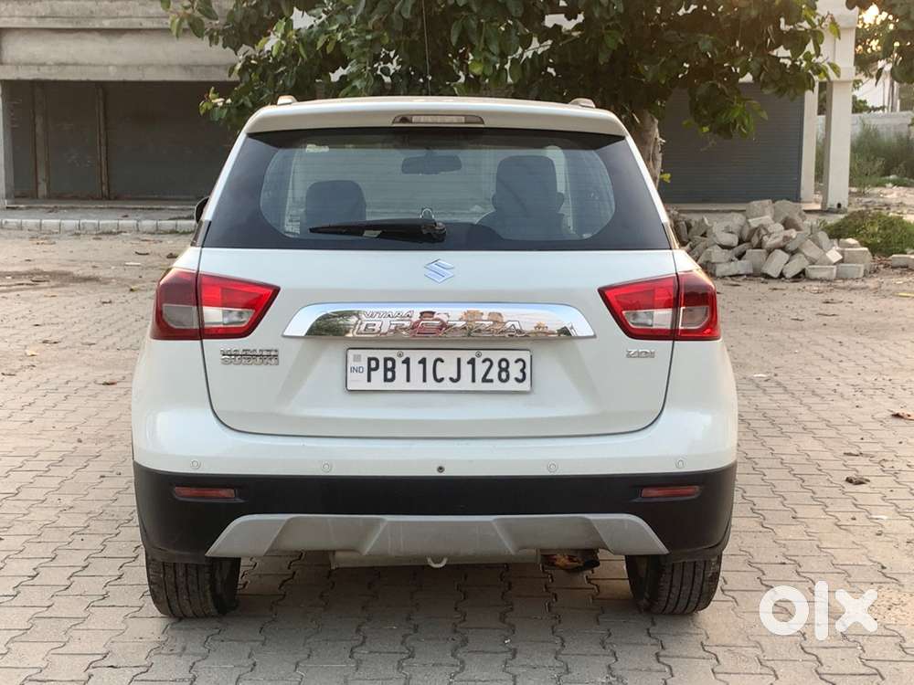 Maruti Suzuki Brezza 2017 Diesel 120000 Km Driven