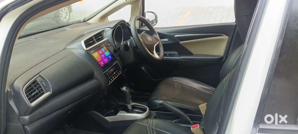Honda Jazz V Automatic, 2016, Petrol
