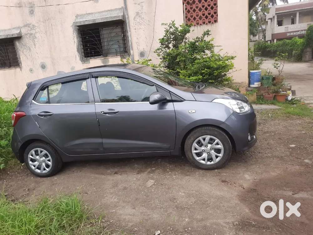 Hyundai Grand I10 2018 Petrol 70000 Km Driven
