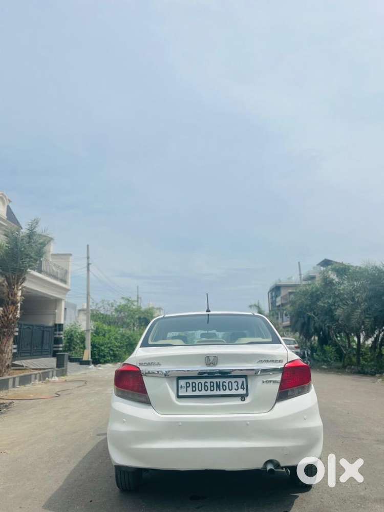Honda Amaze 2016