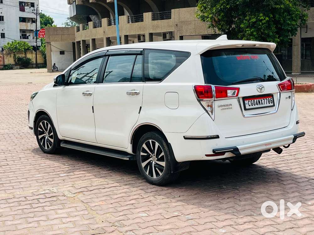 Toyota Innova Crysta 2.7 Zx At, 2022, Petrol