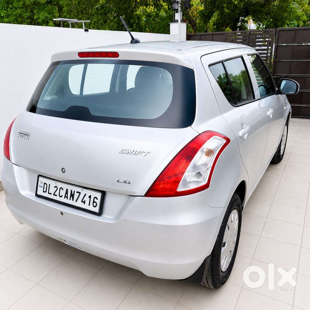 Maruti Suzuki Swift Lxi Optional-o, 2011, Petrol