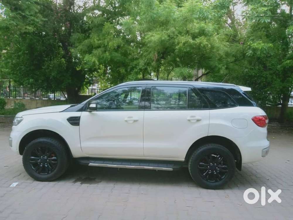 Ford Endeavour 3.2 Titanium At 4x4, 2016, Diesel