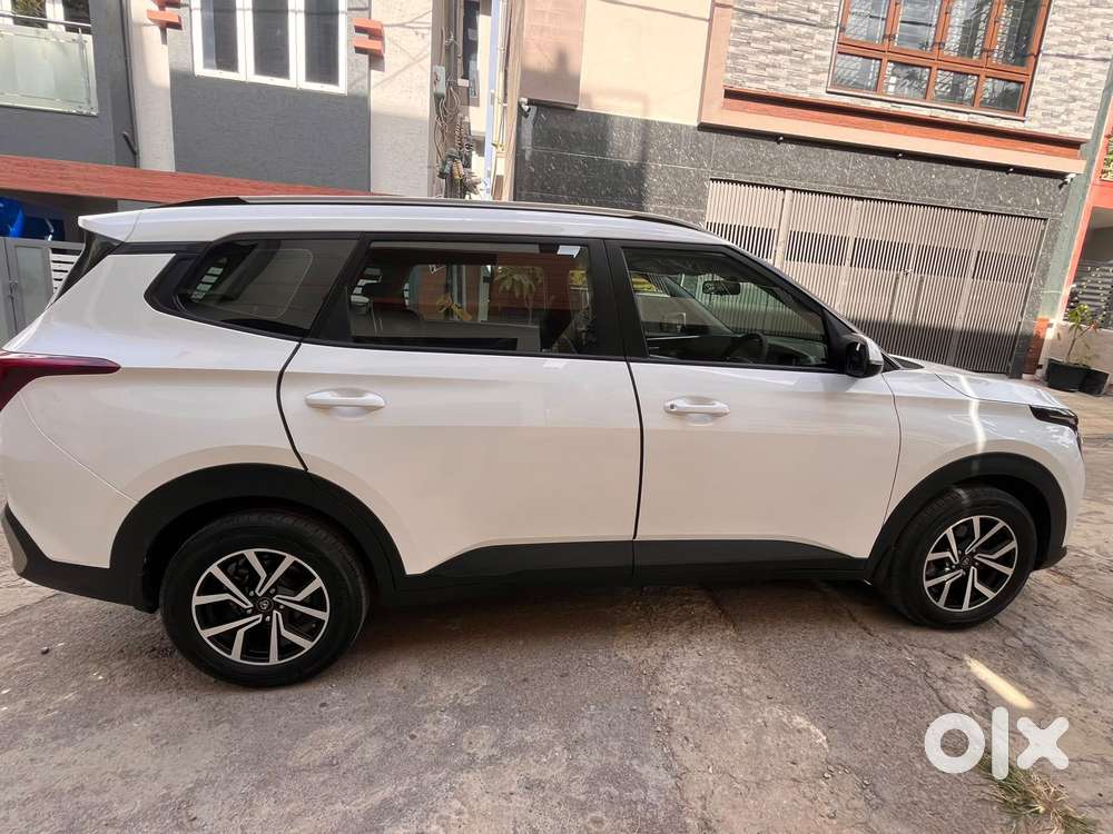 Kia Carens 1.4 Prestige 7 Str, 2023, Petrol