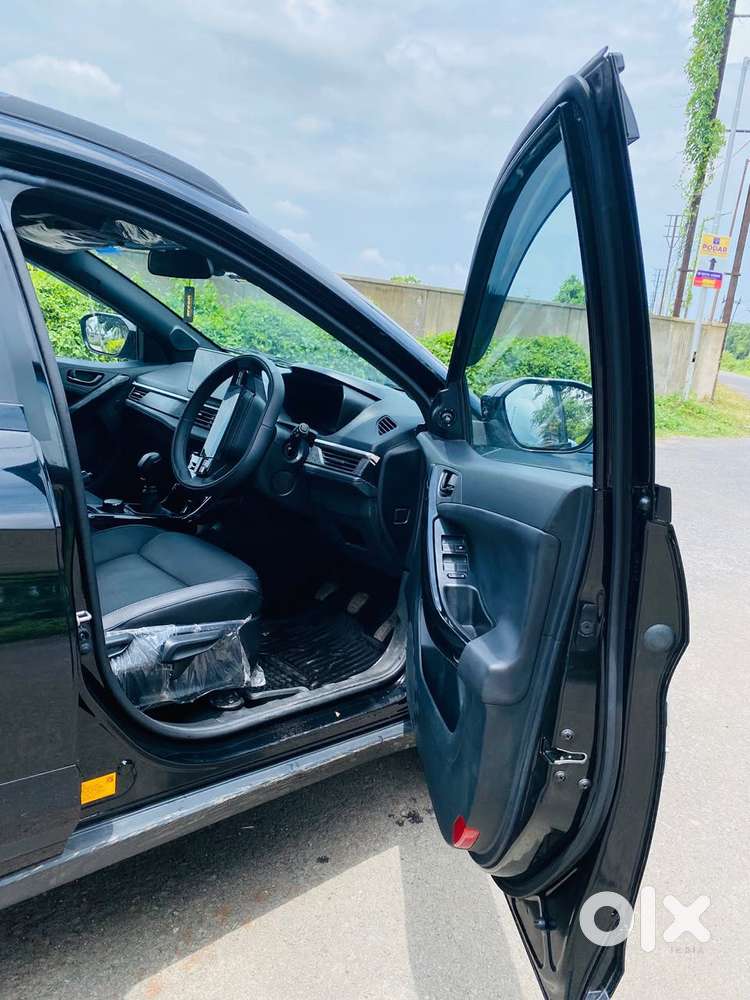 Tata Nexon Creative Plus S 1.2 Revotron Petrol 6 Mt, 2025, Petrol