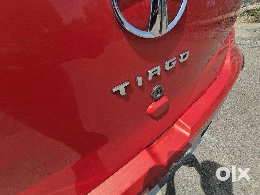 Tata Tiago 1.2 Revotron Xta, 2022, Petrol