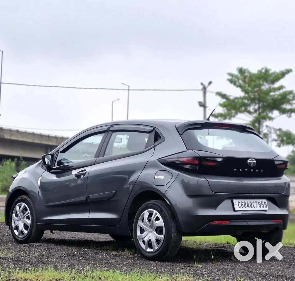 Tata Altroz 1.2 Xm Plus 2025