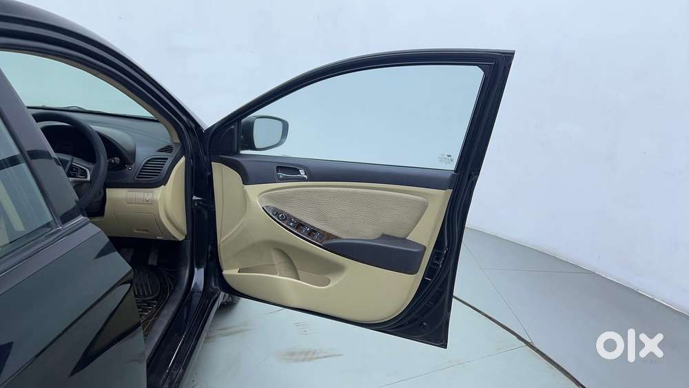 Hyundai Verna 1.6 Vtvt Sx, 2014, Petrol