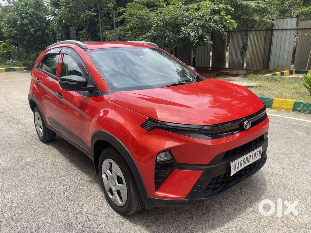 Tata Nexon Smart Plus1.2 Revotron Petrol 5 Mt, 2023, Petrol