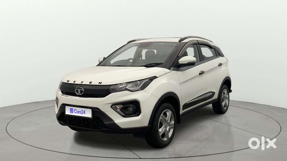 Tata Nexon 1.5 Revotorq Xma Amt (s), 2022, Petrol