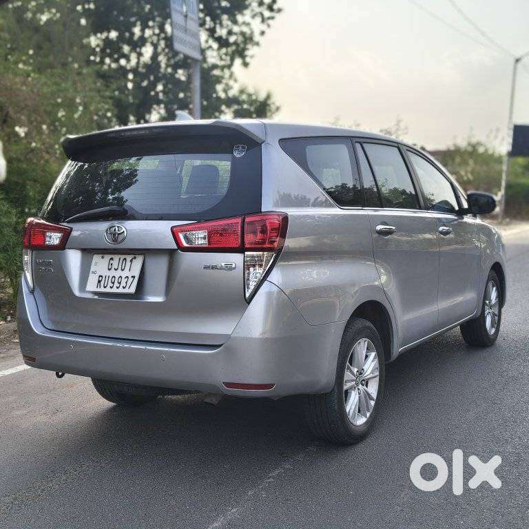 Toyota Innova Crysta 2.8z Automatic, 2016, Diesel