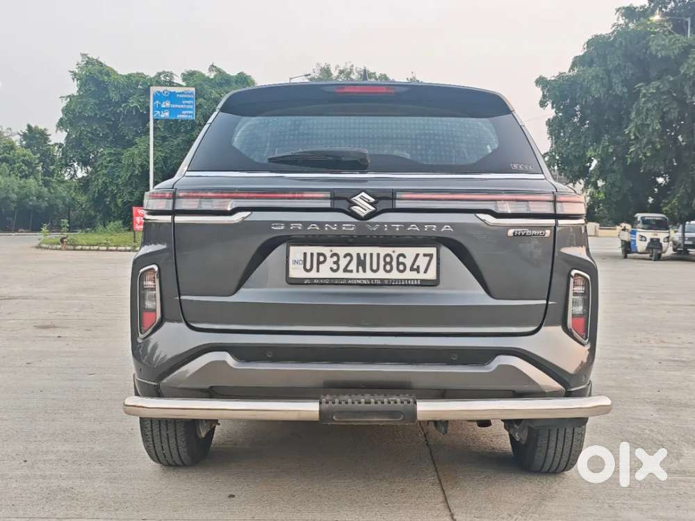 Maruti Suzuki Grand Vitara 1.5 Alpha Plus Intelligent Hybrid Ecvt, 2..