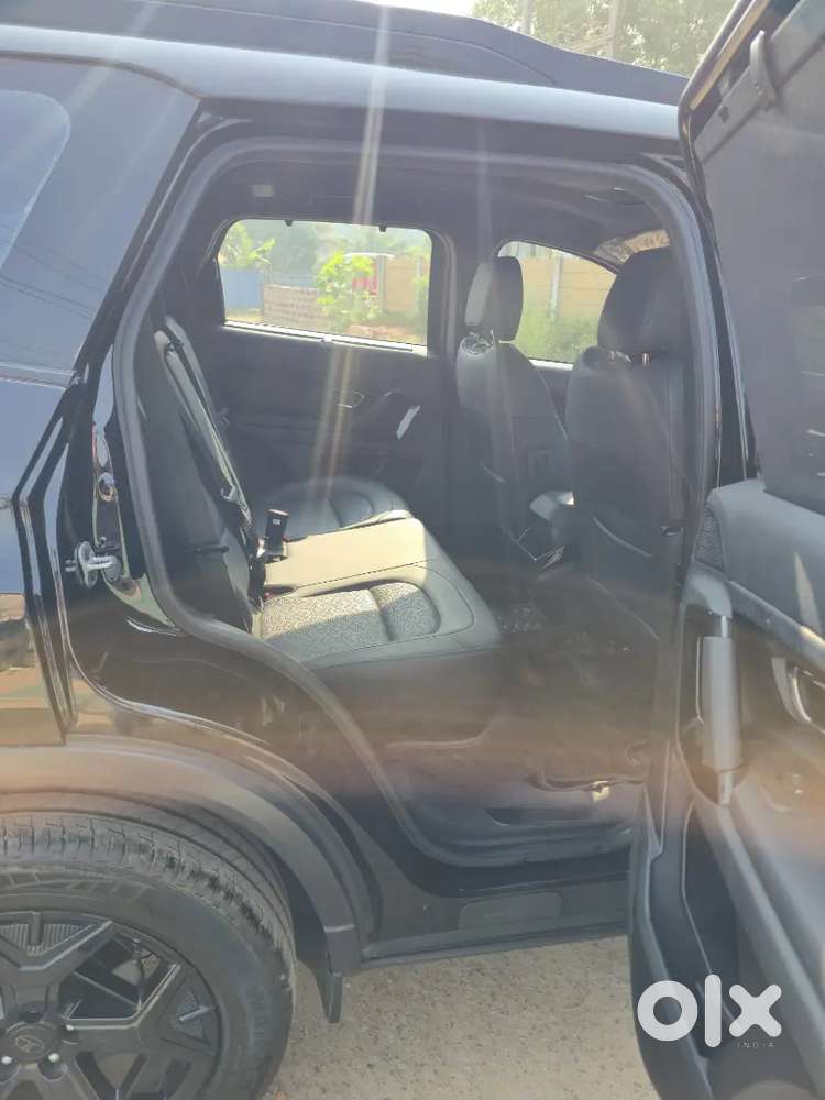 Tata Safari Top Model