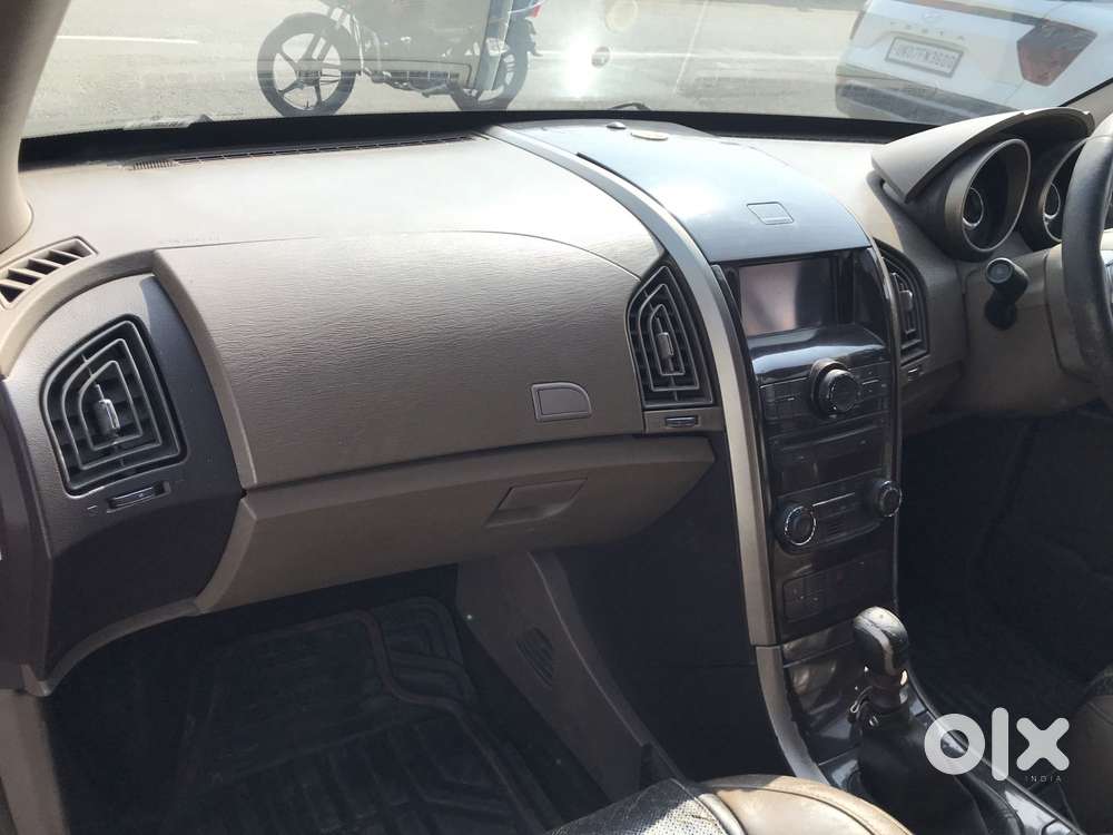 Mahindra Xuv500 W8 Dual Tone, 2014, Diesel