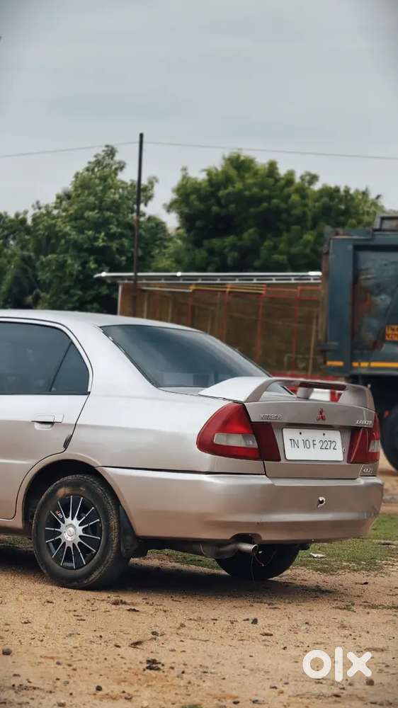 Mitsubishi Lancer 2003 Model