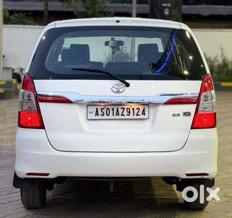 Toyota Innova 2.5 G (diesel) 8 Seater, 2012, Diesel