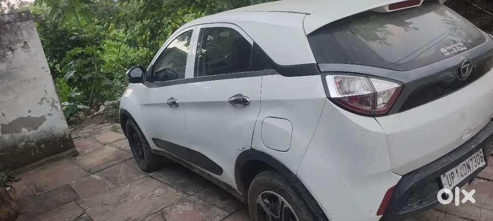 गाड़ी गाजियाबाद नंबर रहे मथुरा मै रजिस्टर्ड है