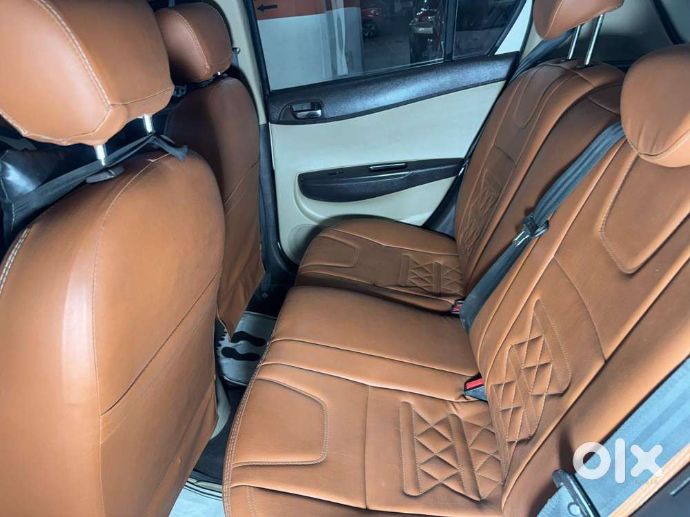 Hyundai I20 Petrol Asta Option, 2010, Petrol