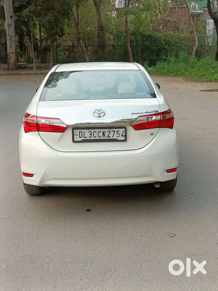 Toyota Corolla Altis G Hv At, 2015, Petrol
