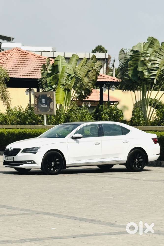 Skoda Superb 2.0 L&k Tsi At, 2018, Petrol