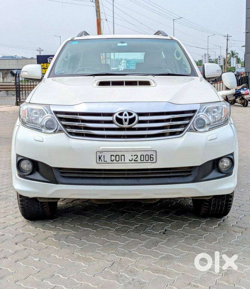 Toyota Fortuner 4x2 At, 2013, Diesel
