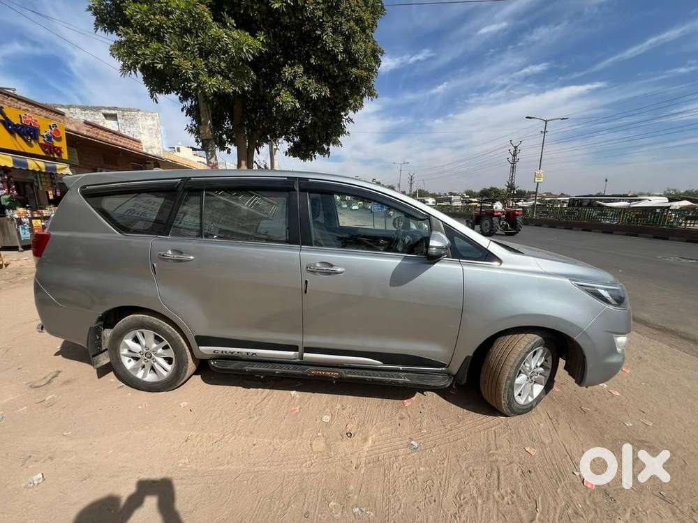 Toyota Innova Crysta 2017 Diesel 250000 Km Driven