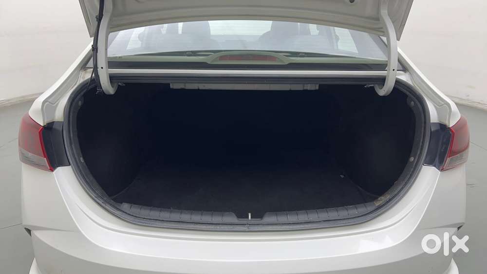 Hyundai Verna 1.5 Sx (o) Vtvt Ivt, 2021, Petrol
