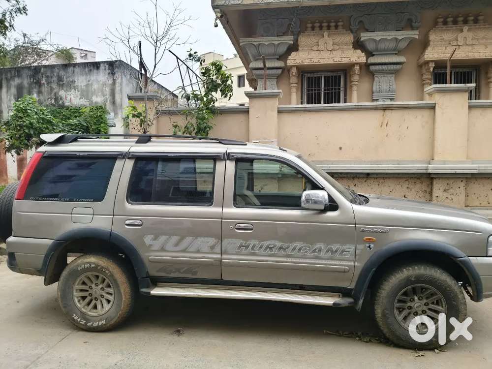 Ford Endeavour 118000 Km Driven
