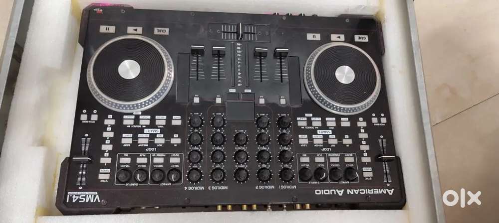 DJ controller American audio mixer
