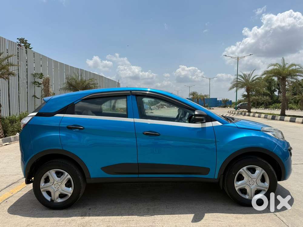 Tata Nexon 1.2 Revotron Xma Amt (s), 2019, Petrol