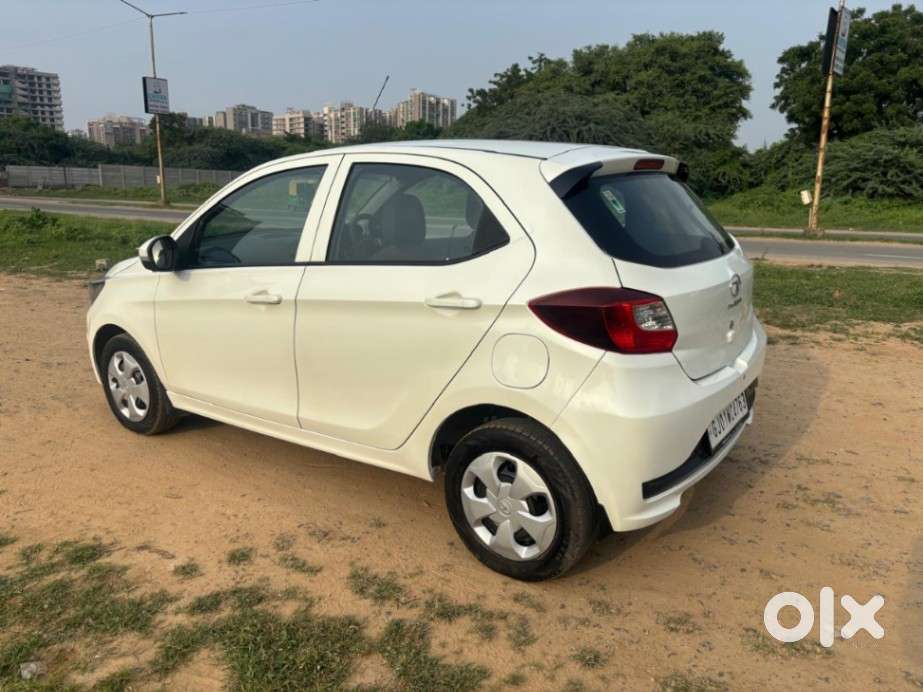 Tata Tiago 1.2 Revotron Xt (o), 2021, Petrol