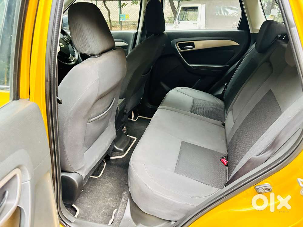 Maruti Suzuki Vitara Brezza Zdi Plus Dual Tone, 2016, Diesel