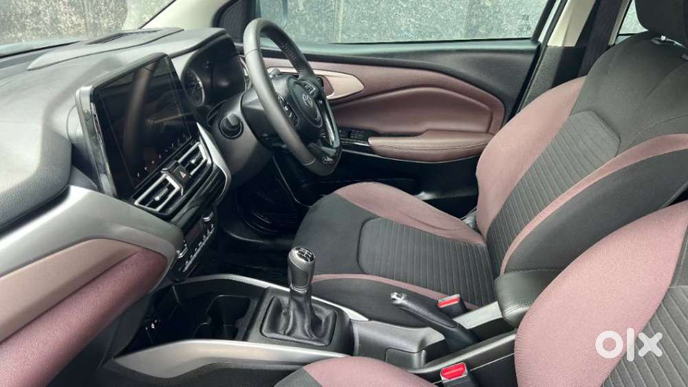 Toyota Urban Cruiser Taisor V 1.0 Petrol Mt, 2025, Petrol