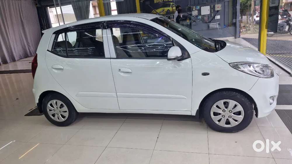 Hyundai I10 Sportz Petrol 2011