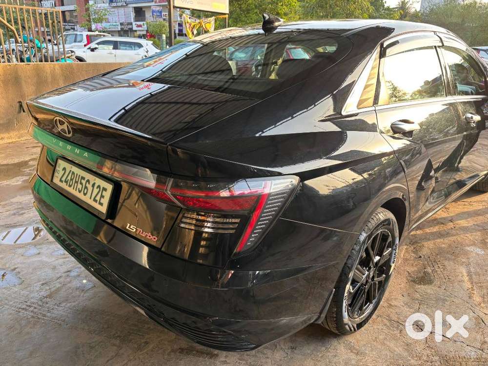 Hyundai Verna 2024 Petrol 35000 Km Driven