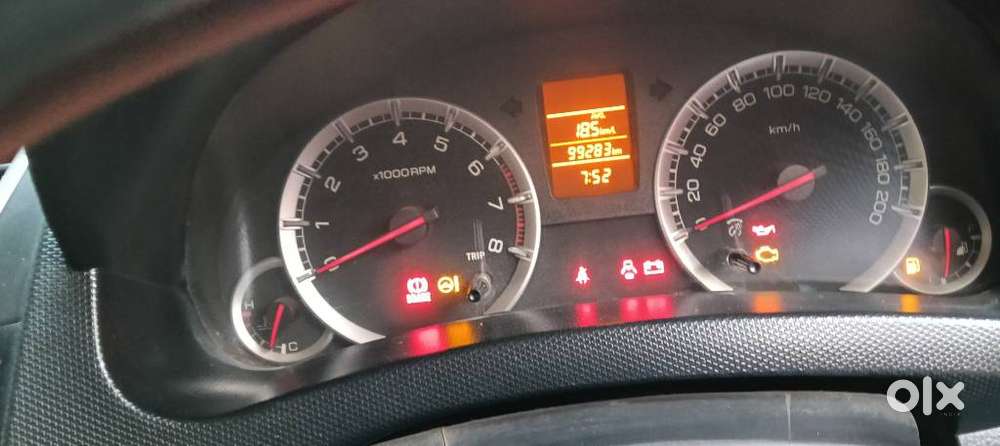 Maruti Suzuki Swift Vxi + Manual, 2014, Petrol