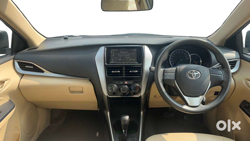 Toyota Yaris J Cvt, 2019, Petrol