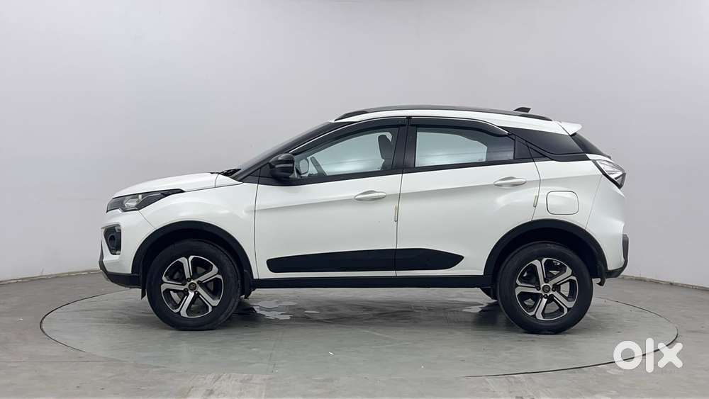 Tata Nexon 1.5 Revotorq Xz Plus Hs Dual Tone, 2022, Diesel