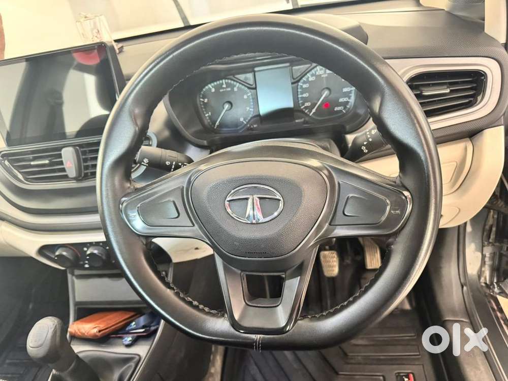 Tata Altroz 2022 Petrol Well Maintained