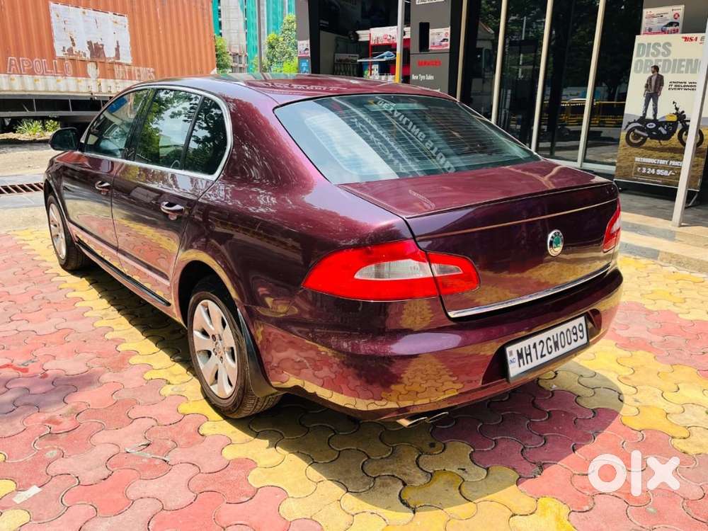 Škoda Superb Petrol Auto