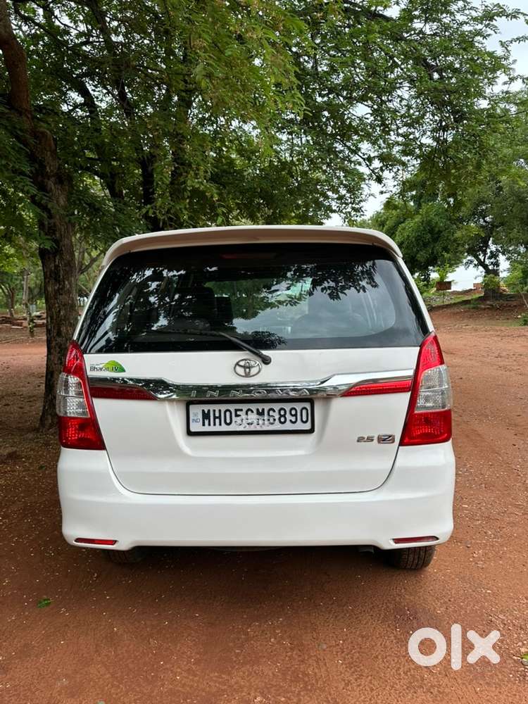 Toyota Innova 2015 Diesel Well Maintained