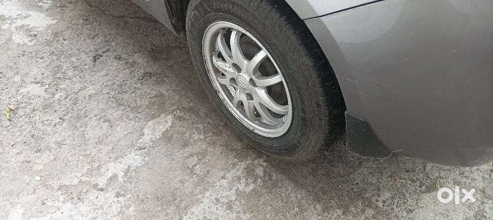 Maruti Suzuki Dzire 1.2 Vxi 2013